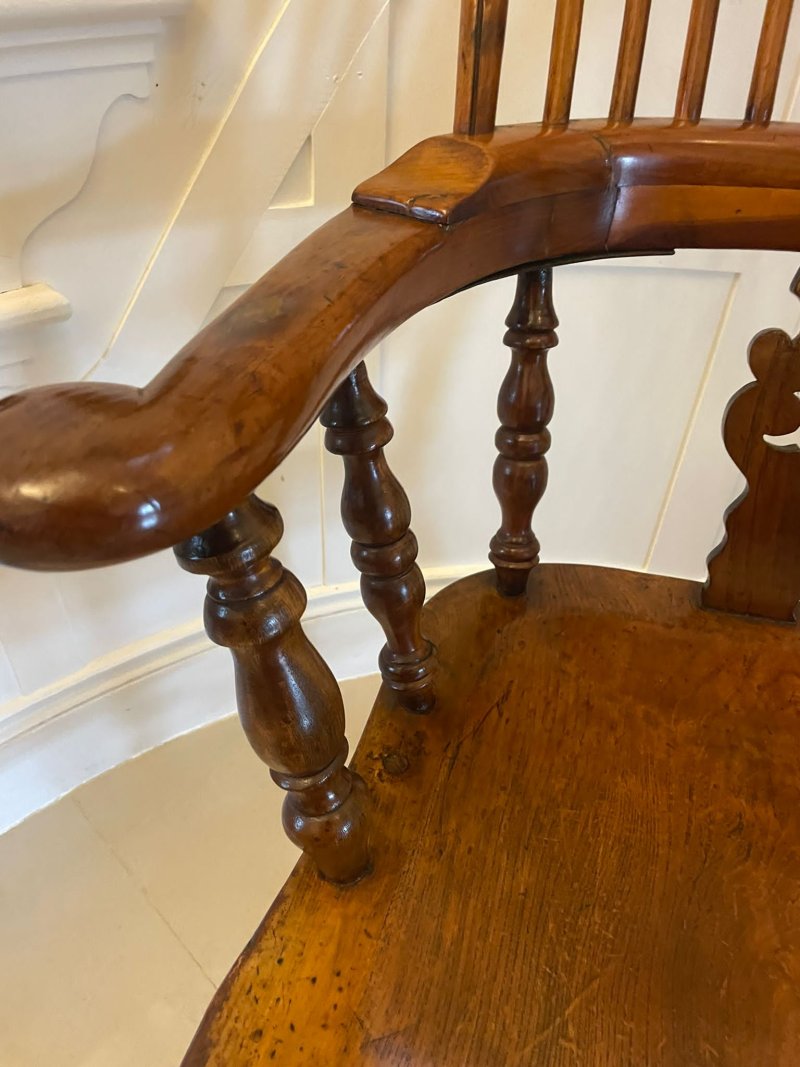 Antique Victorian Quality Yew Wood Broad Arm Windsor Chair - Image 4